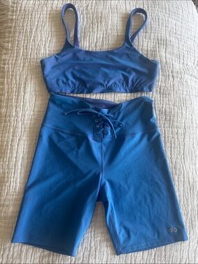 ALO Yoga Blue Scoop Sports Bra and High-Waist Bike Shorts Set